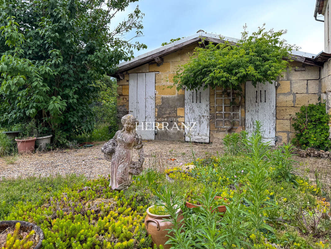 Maison à SAINT-PEY-D'ARMENS