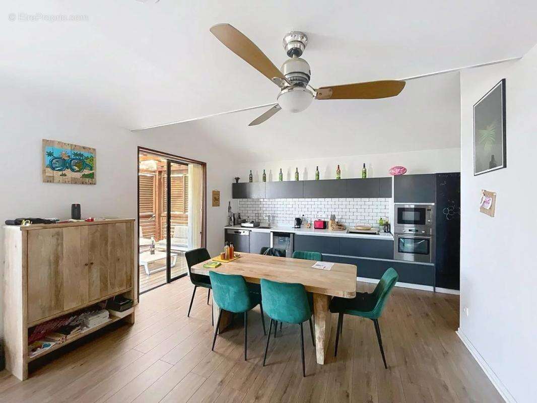 Maison à LES AVIRONS