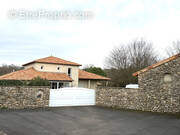 Maison à VIVONNE