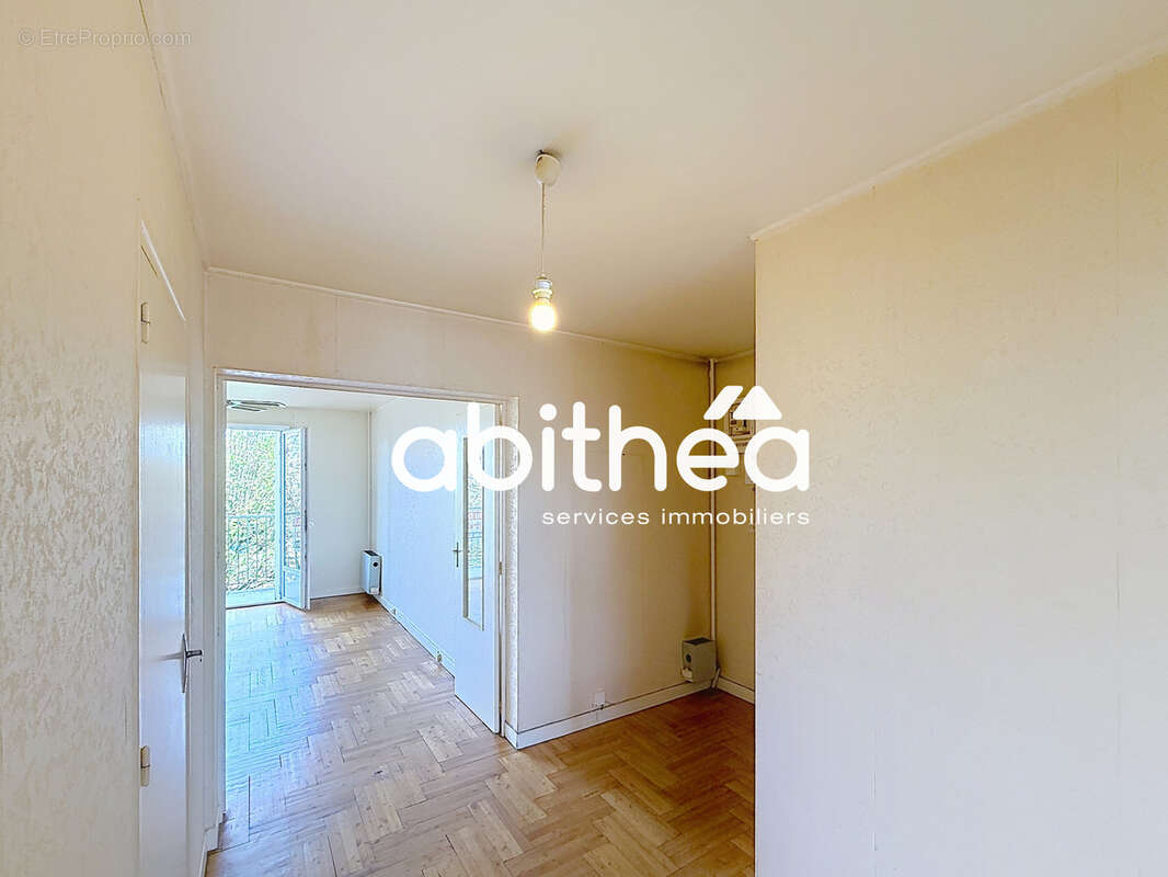 Appartement T2 avec balcon - photo 5