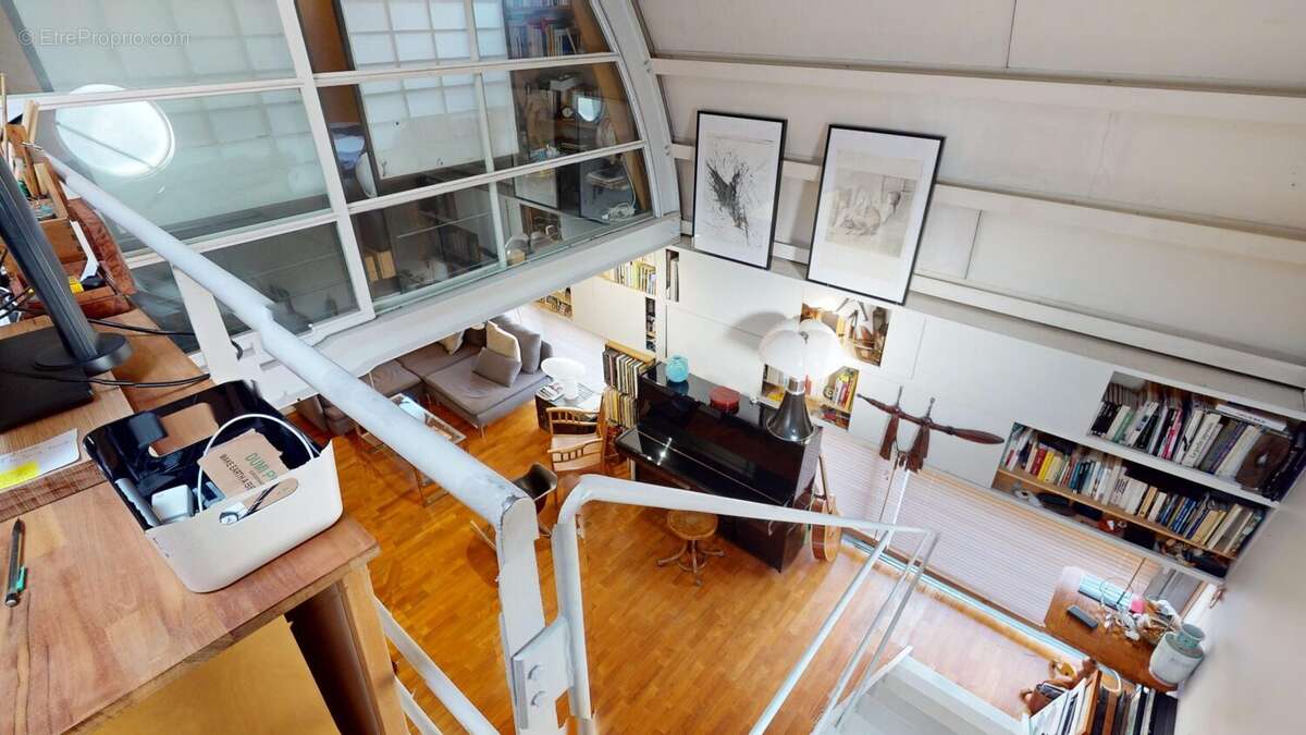Appartement à PARIS-14E