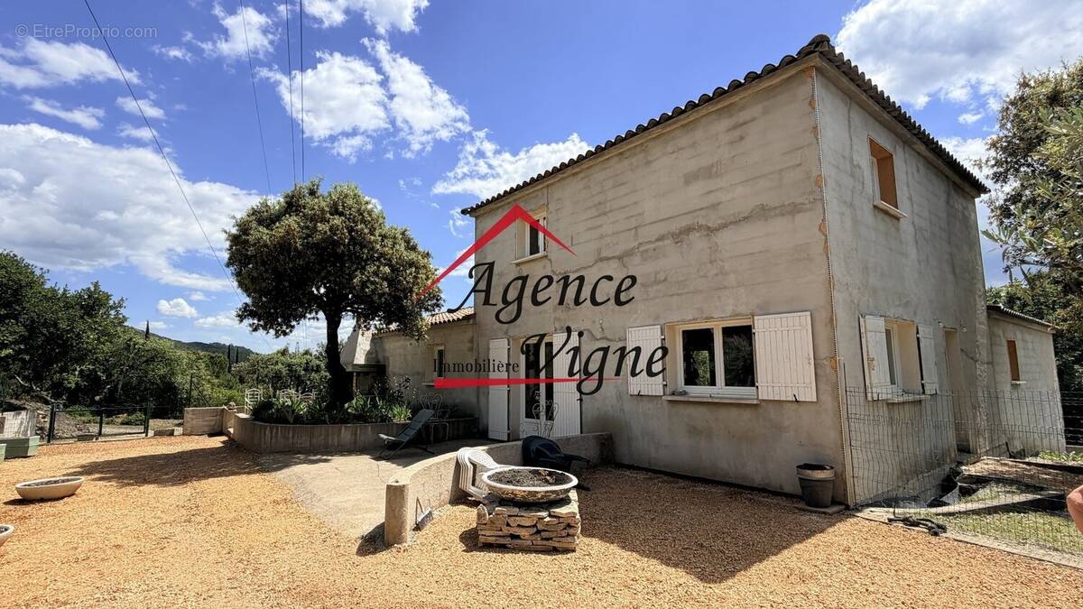 Maison à SAINT-FLORENT-SUR-AUZONNET
