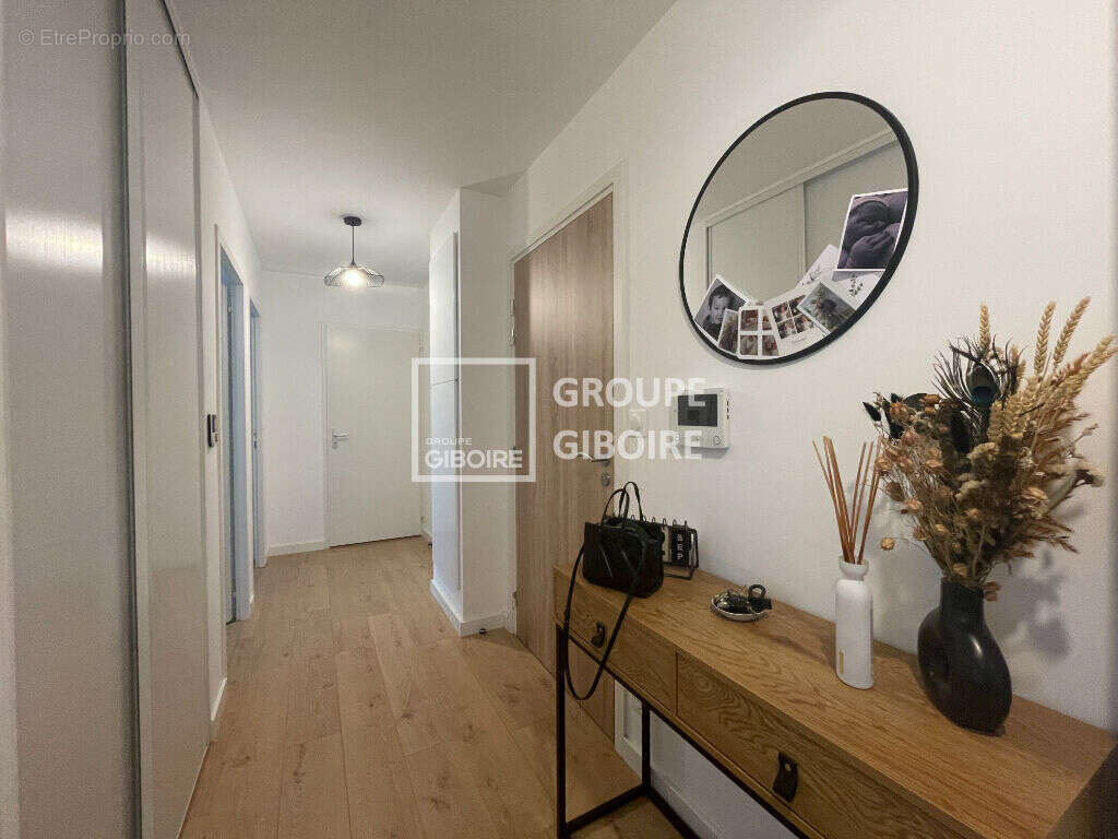 Appartement à VEZIN-LE-COQUET