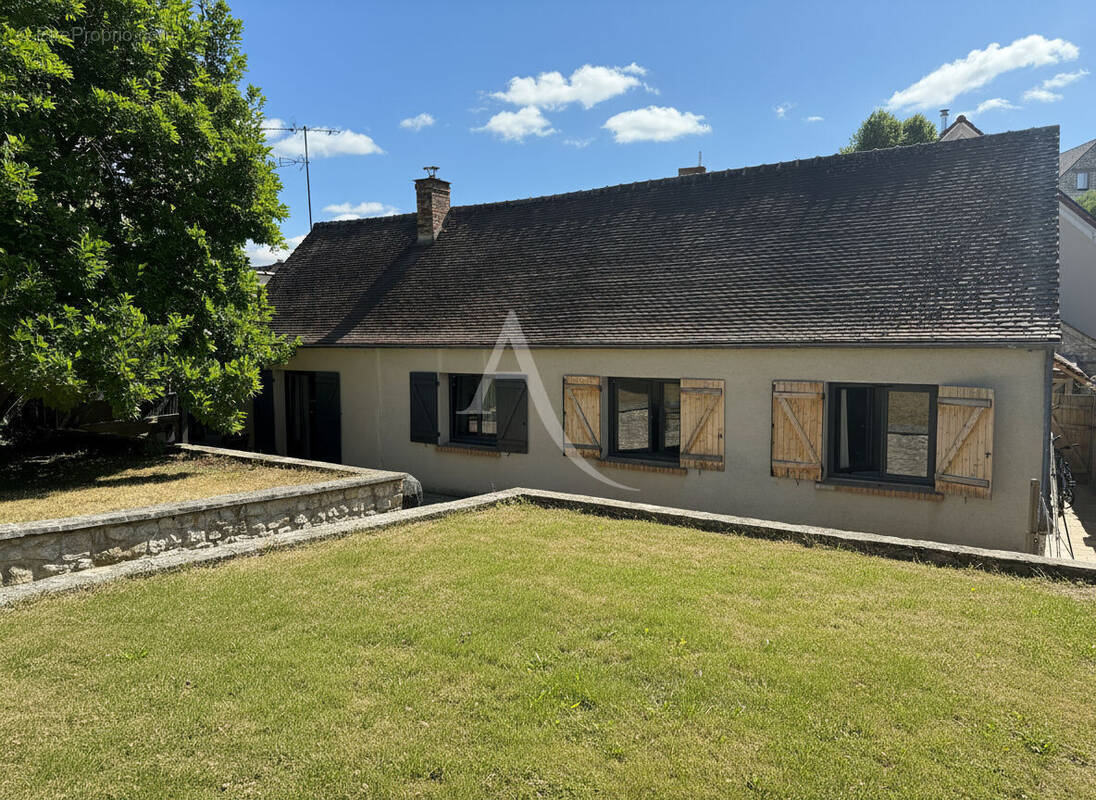 Maison à LE CHATELET-EN-BRIE