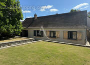 Maison à LE CHATELET-EN-BRIE