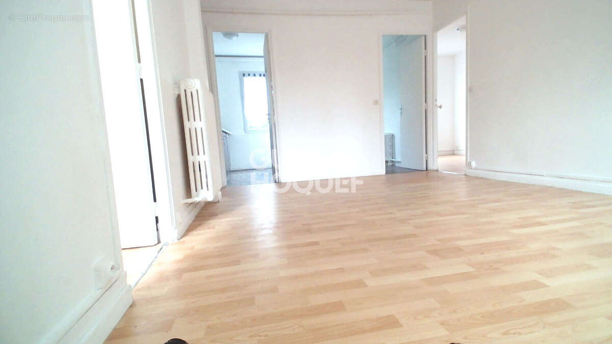 Appartement à CLICHY-SOUS-BOIS