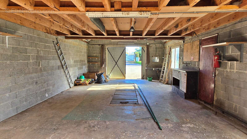 Maison à ORADOUR-SUR-GLANE