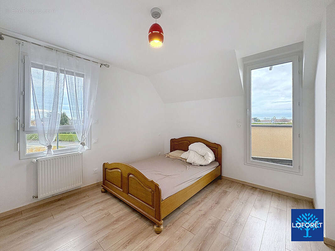 Maison à COLOMBY-SUR-THAON