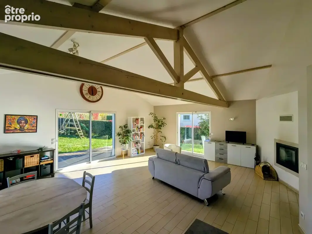 Maison 175 m² à Hurigny  - photo 11