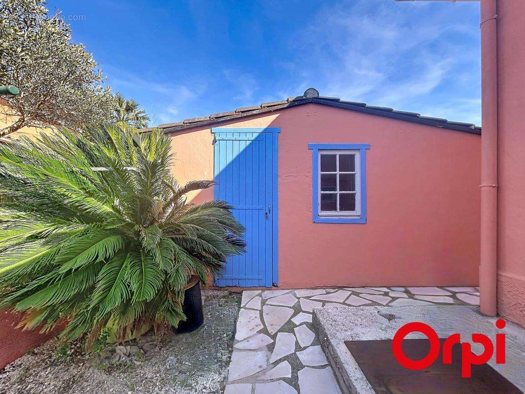 Maison à SIX-FOURS-LES-PLAGES