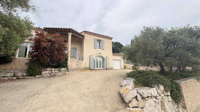 Maison à BELLEGARDE