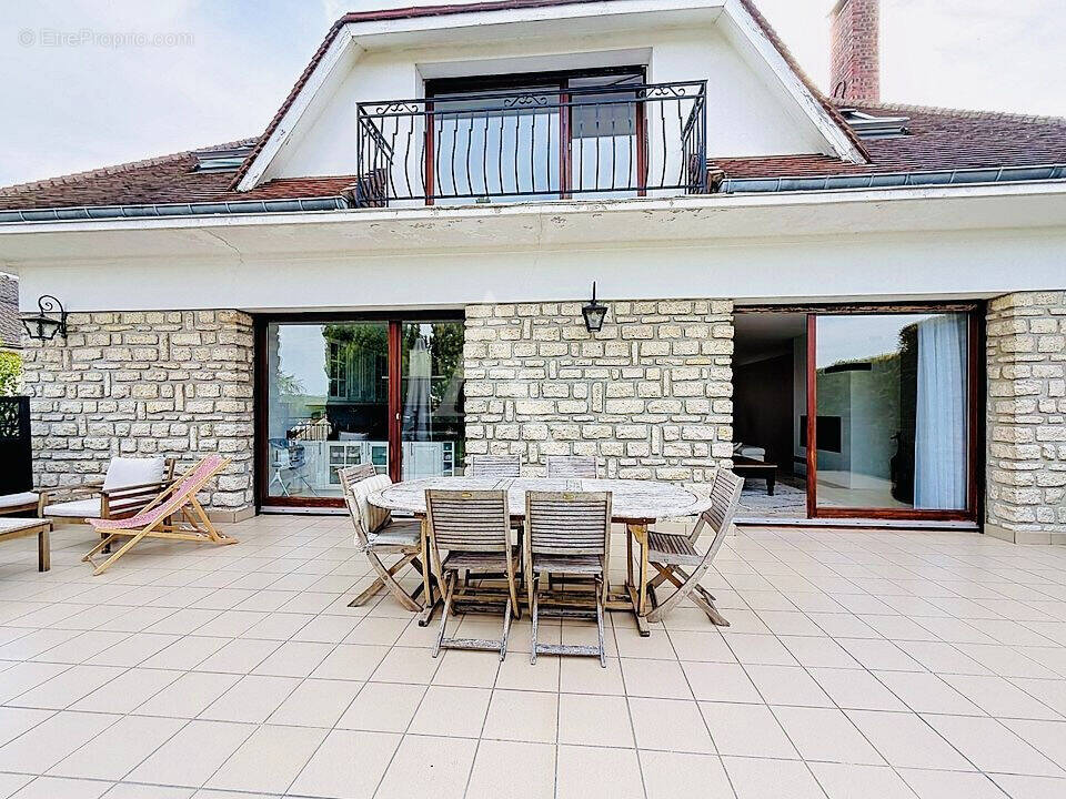 Maison à NANTEUIL-LES-MEAUX