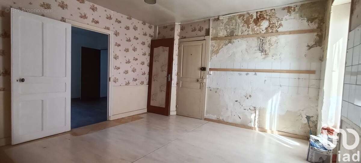 Photo 8 - Maison à SAINT-SULPICE-LAURIERE