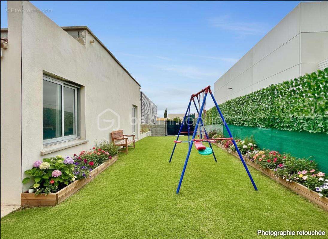 Commerce à COLOMBIERS