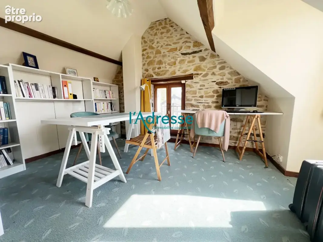 Deux maisons avec dépendances , fort potentiel gîtes ou chambres d'hôtes - photo 10