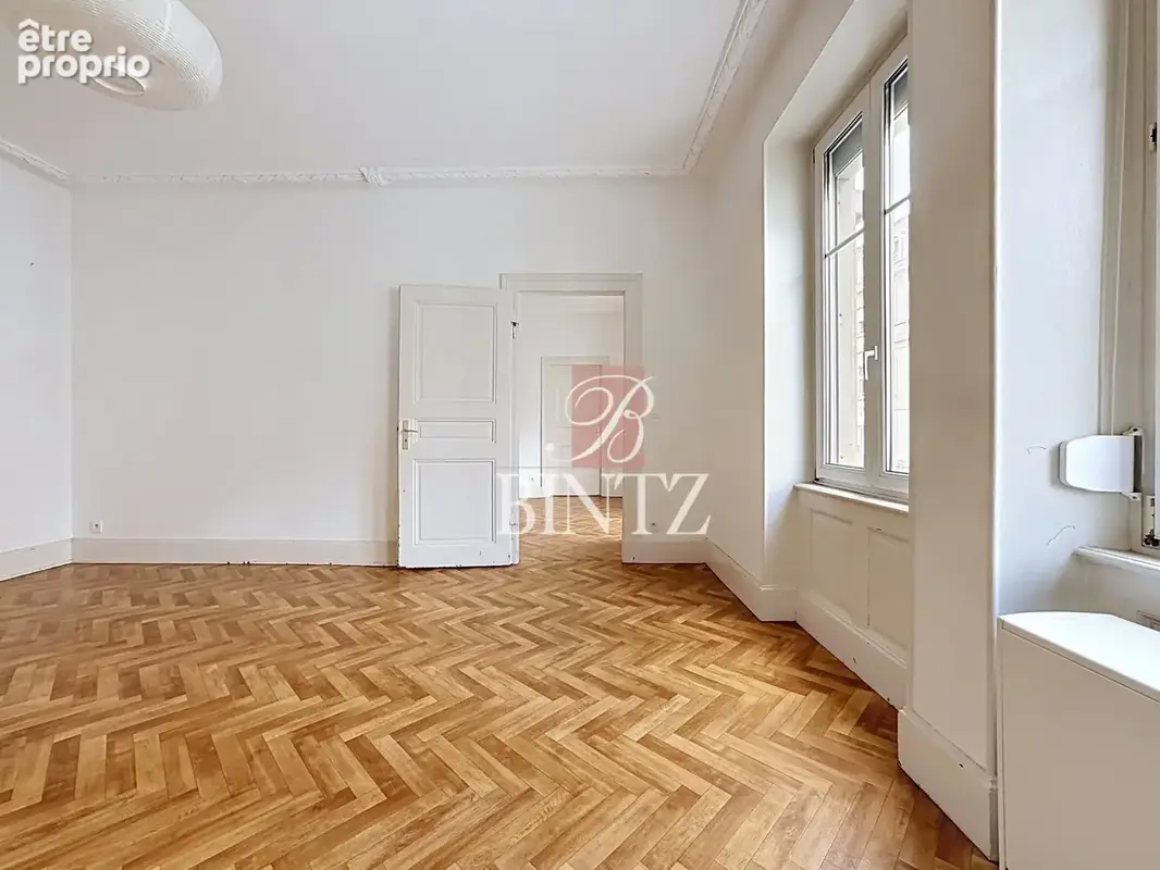 Appartement 4 pièces 102 m² à vendre à Strasbourg (67000) - photo 2