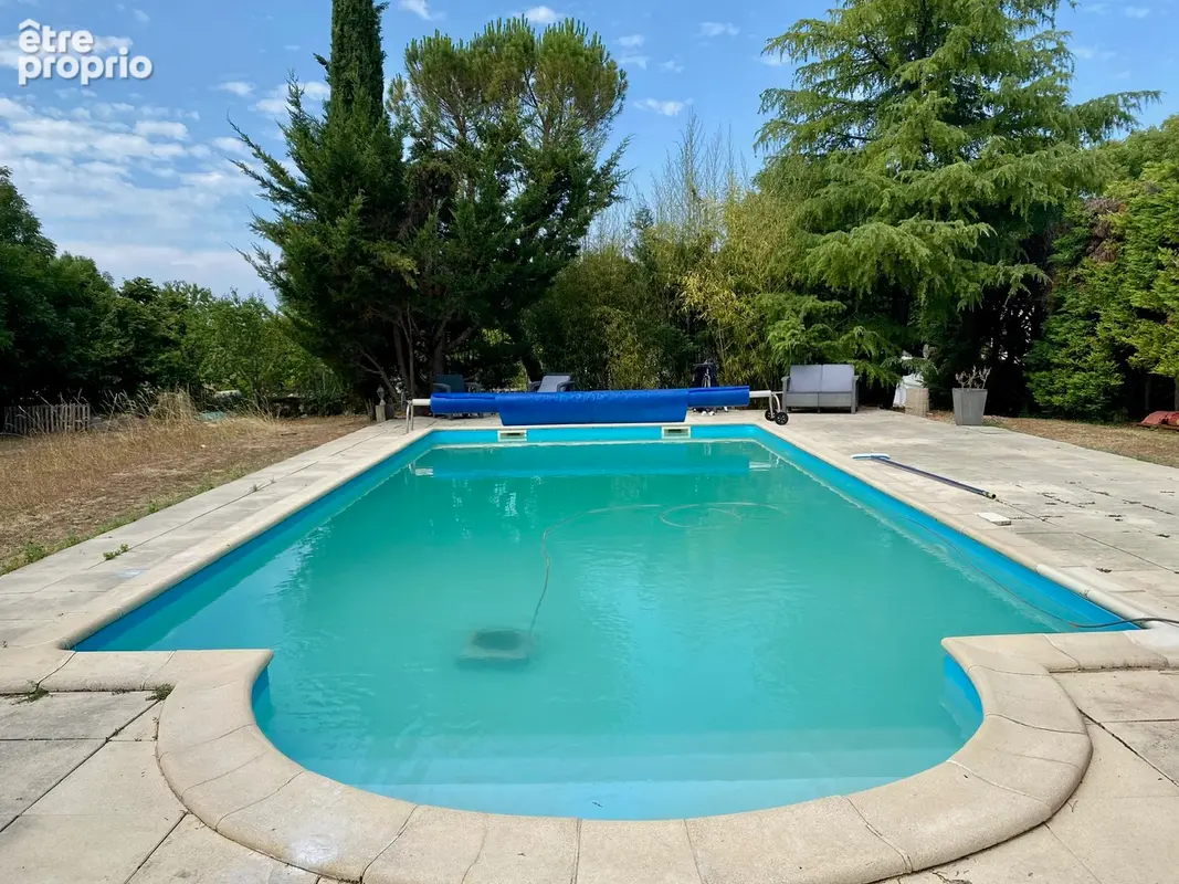 Très belle propriété en pierre avec dépendances et piscine - photo 10