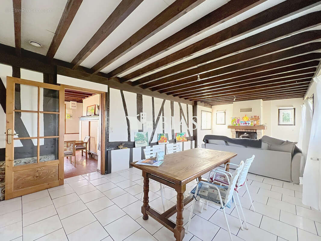 Maison à BERNAY