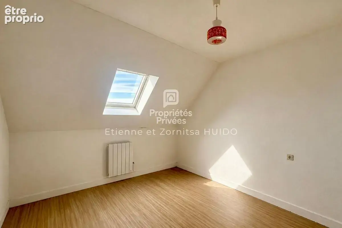 Maison Vatan 11 pièce(s) 255 m2 - photo 8