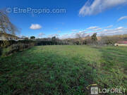 Terrain à SAINT-PIERRE-DE-LAGES