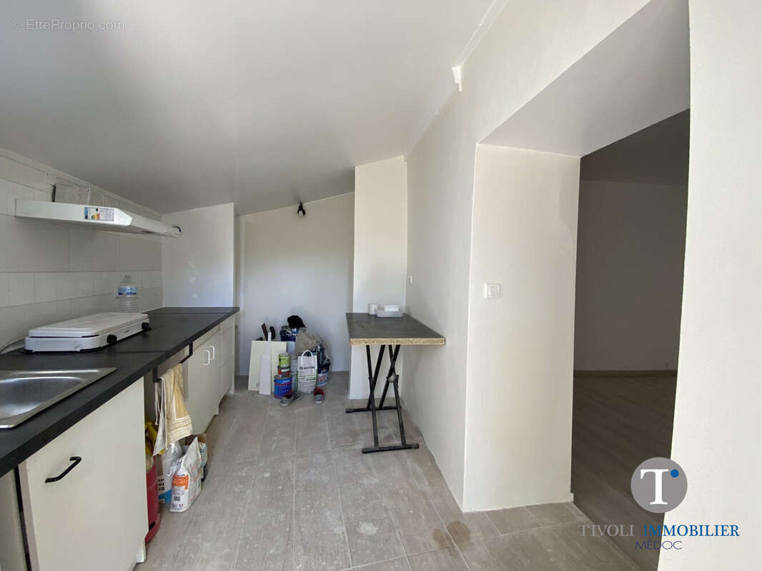 Cuisine - Maison à LESPARRE-MEDOC