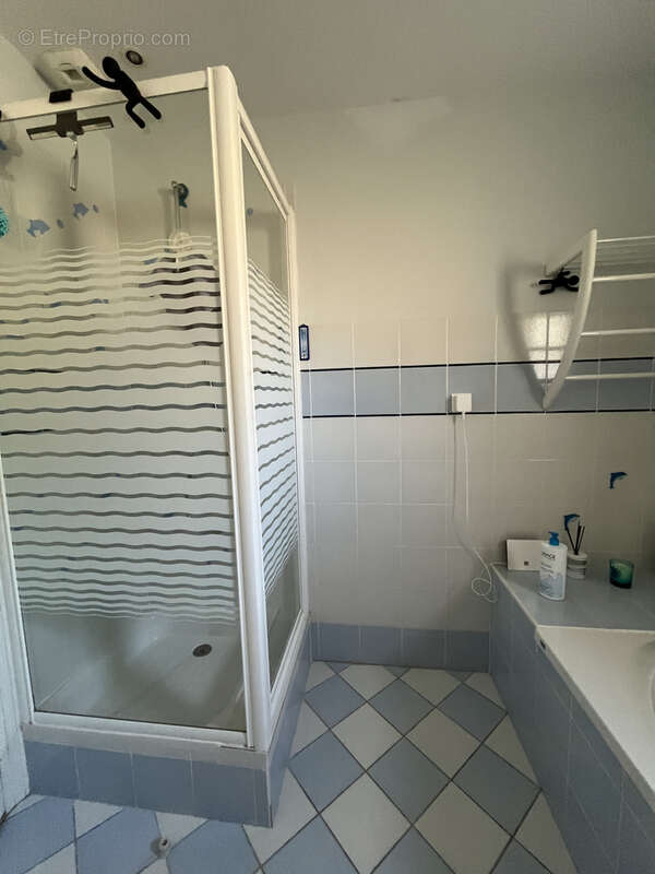 Bourg du CELLIER -  Belle maison plain pied  - 200 m2 - 8 pièces - piscine - photo 13