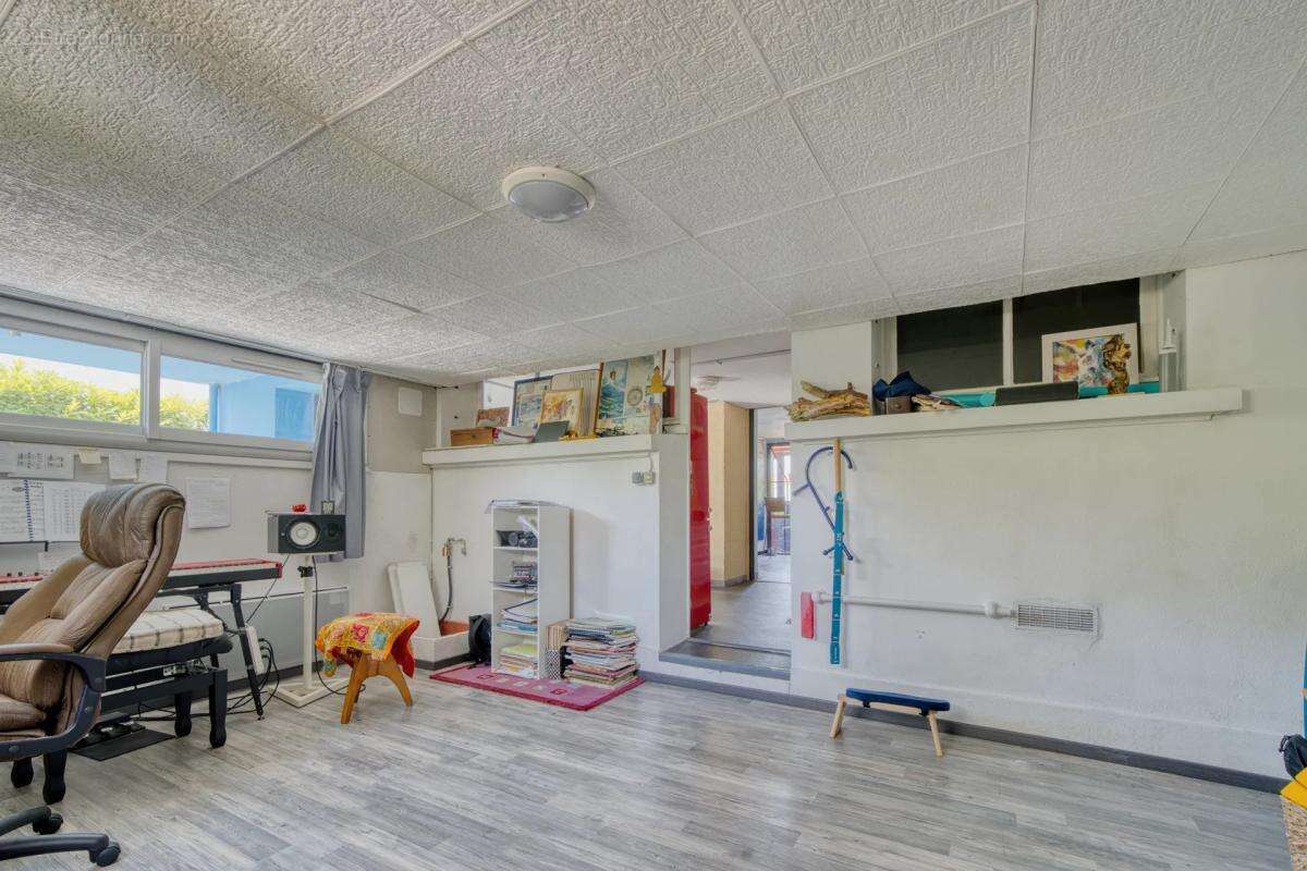 Maison de 6 pièces de 157 m² à La Rochelle - photo 14