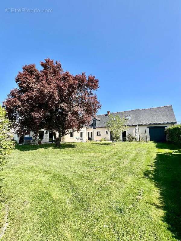   - Maison à ECOUFLANT