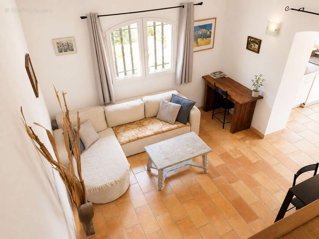 Maison à PLAN-DE-LA-TOUR