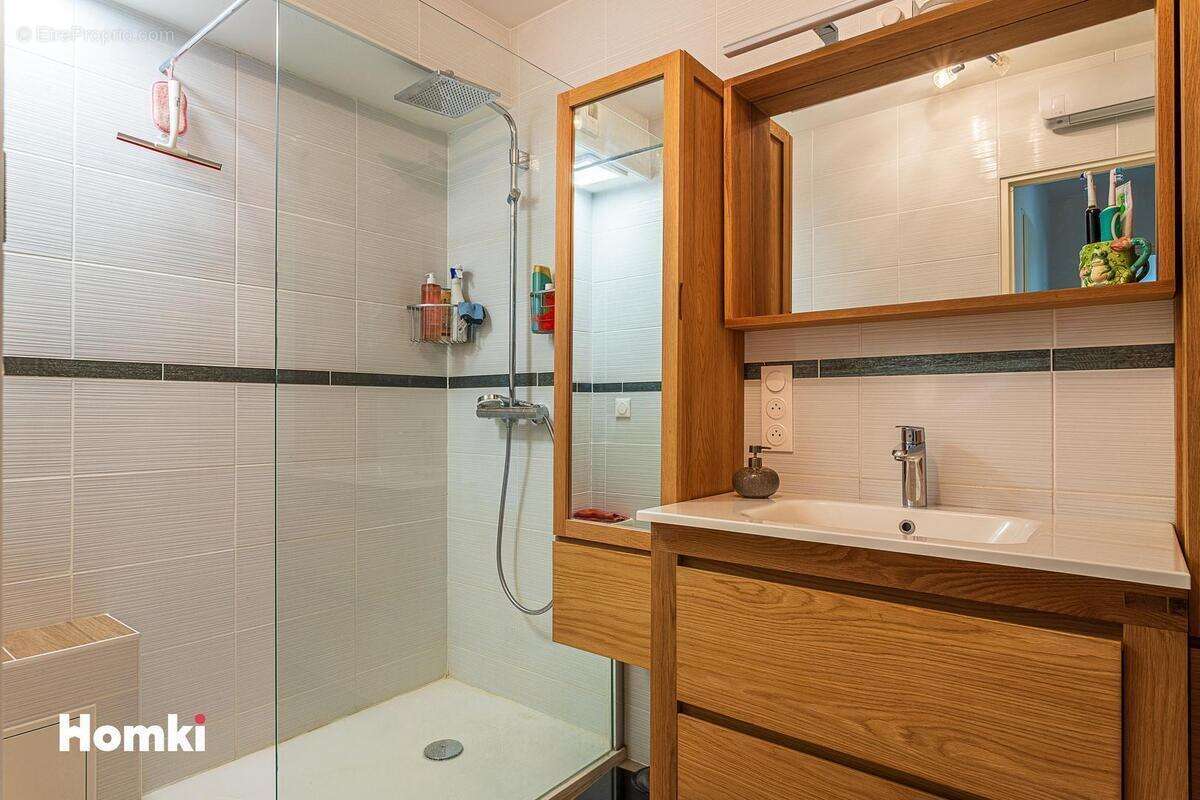 Appartement à LA VALETTE-DU-VAR