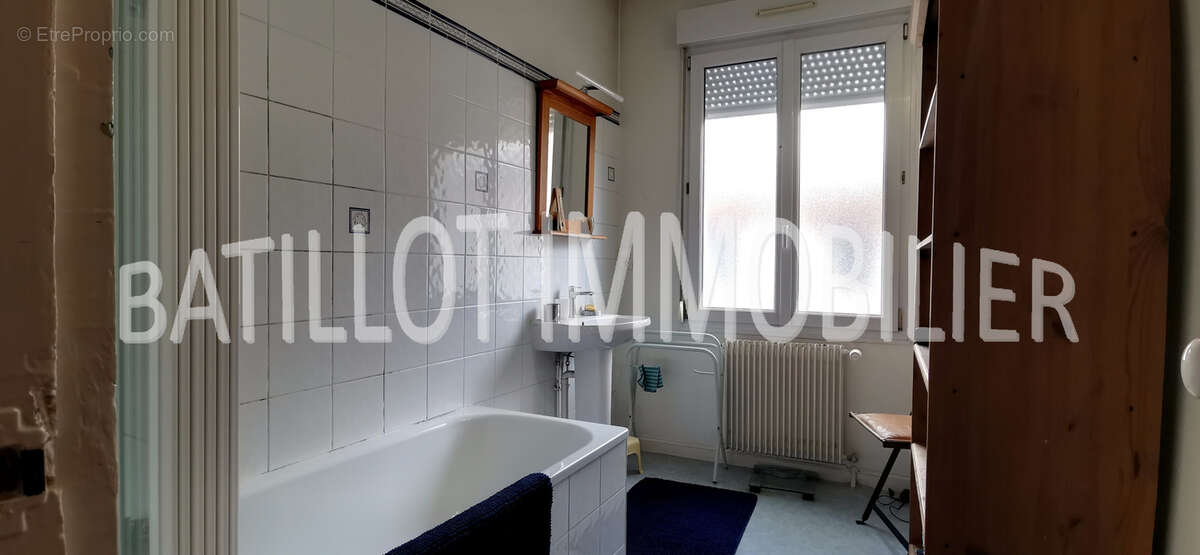 À Reims à 10mn à pied de la gare centre et du centre ville , maison familiale avec extérieur - photo 9