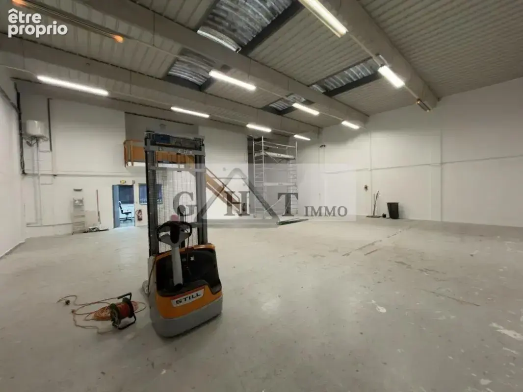Entrepot 300m2 a vendre moissy cramayel - photo 5