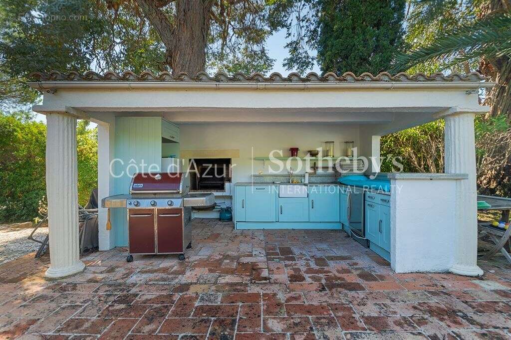 Maison à MANDELIEU-LA-NAPOULE