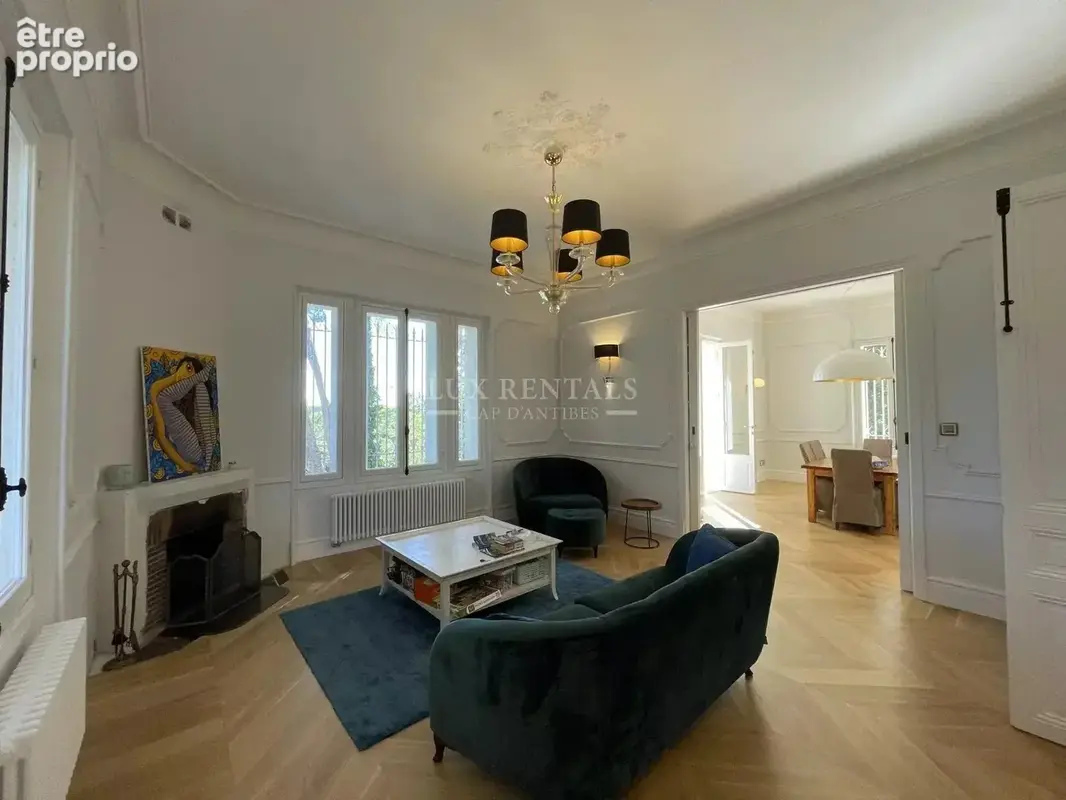 Villa en vente à Antibes dans un quartier résidentiel - photo 7
