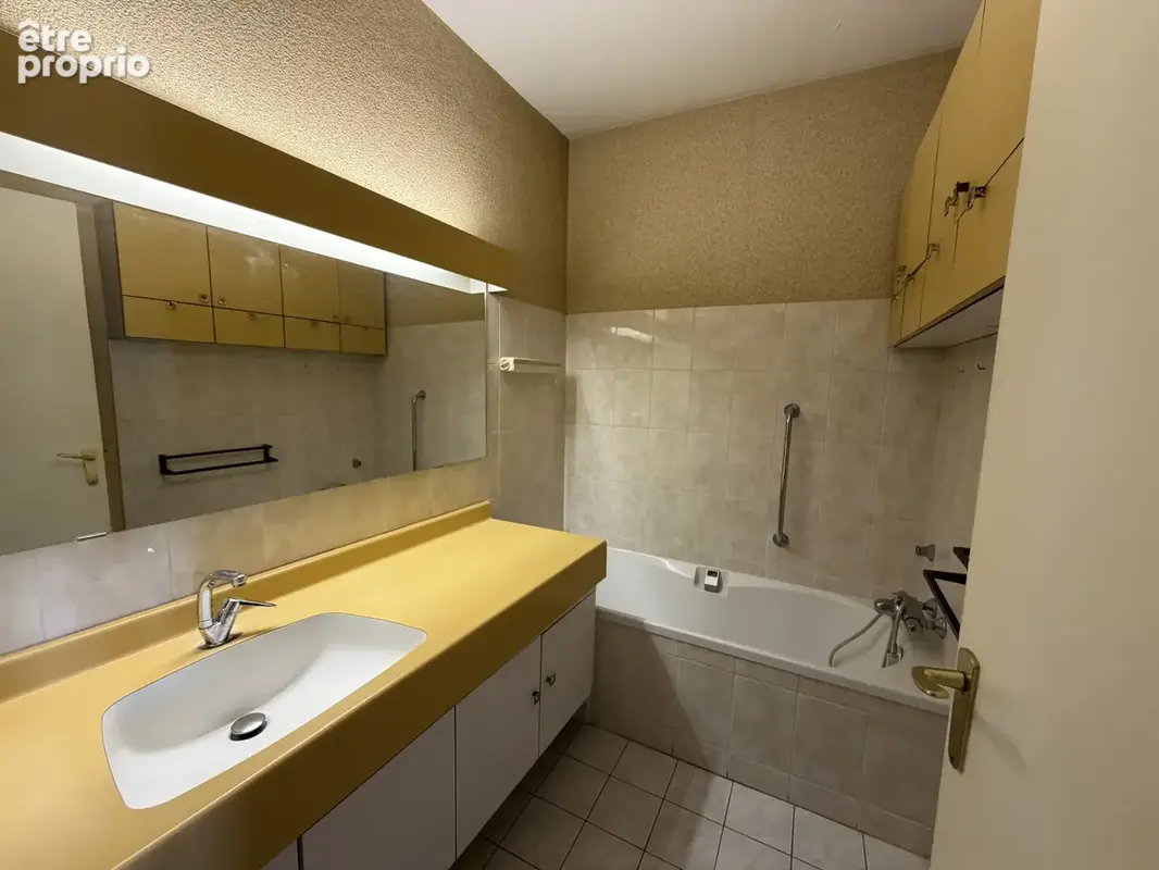 Appartement Traversant 90m2 - 3 chambres - photo 13