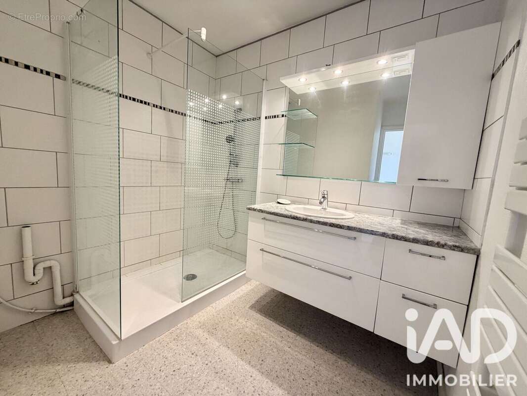 Appartement 71 m² à Vannes  - photo 8