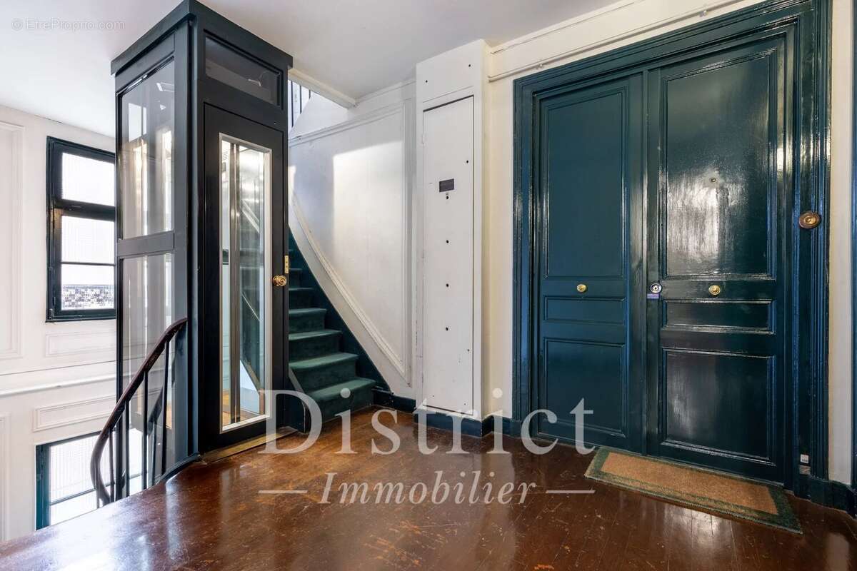 Appartement à PARIS-6E