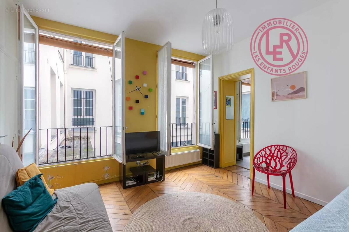 Appartement à PARIS-3E