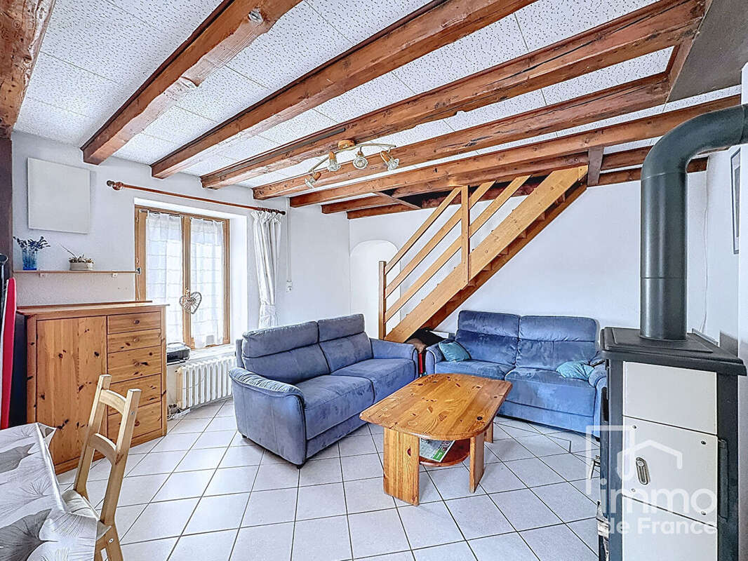 Maison à BELLEGARDE-SUR-VALSERINE