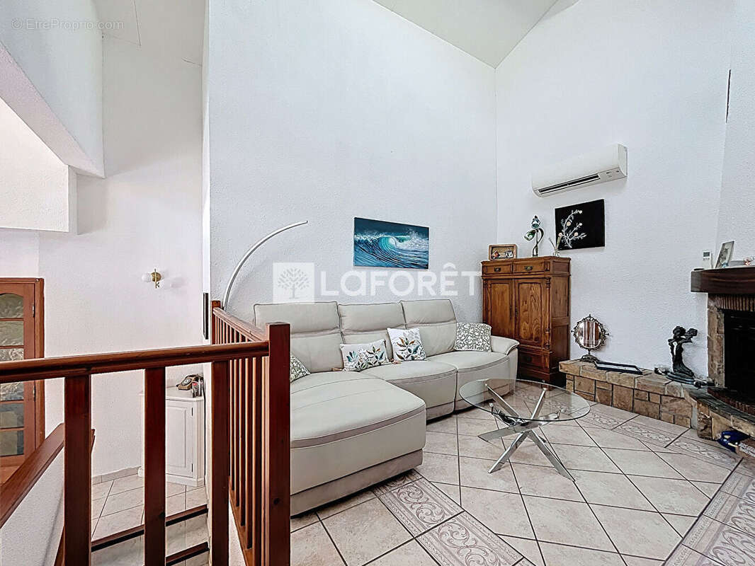 Maison à LAROQUE-DES-ALBERES