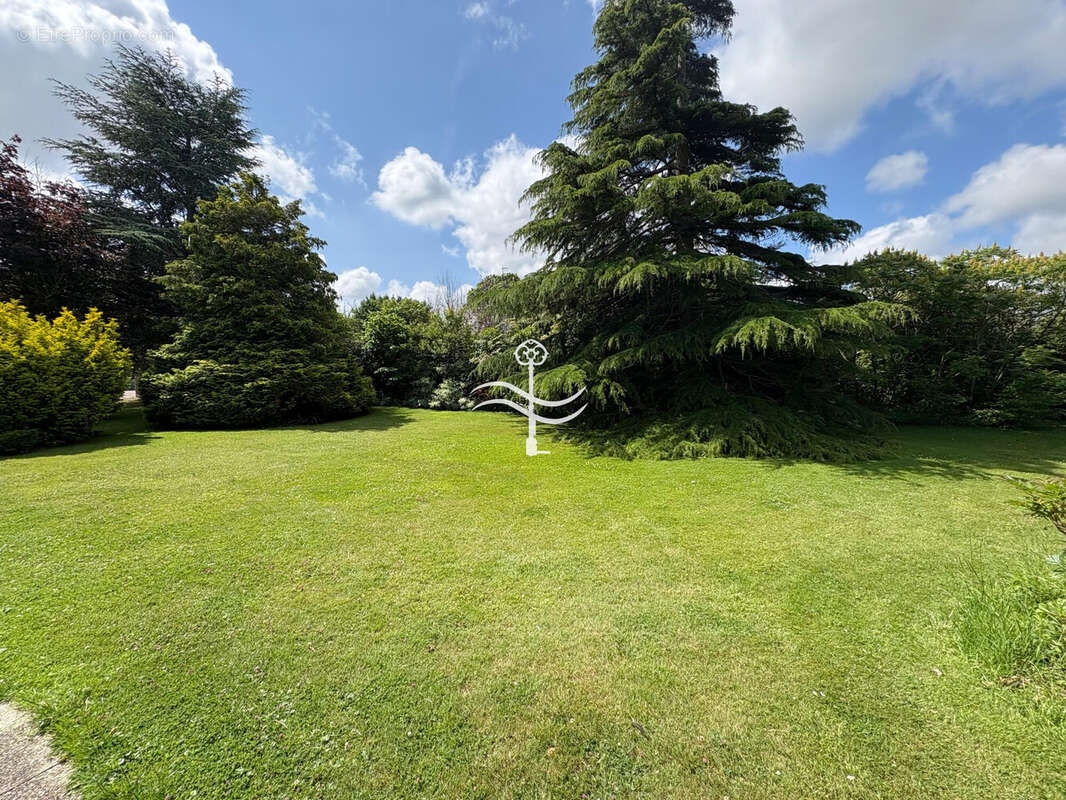 Maison à COLLEVILLE-MONTGOMERY