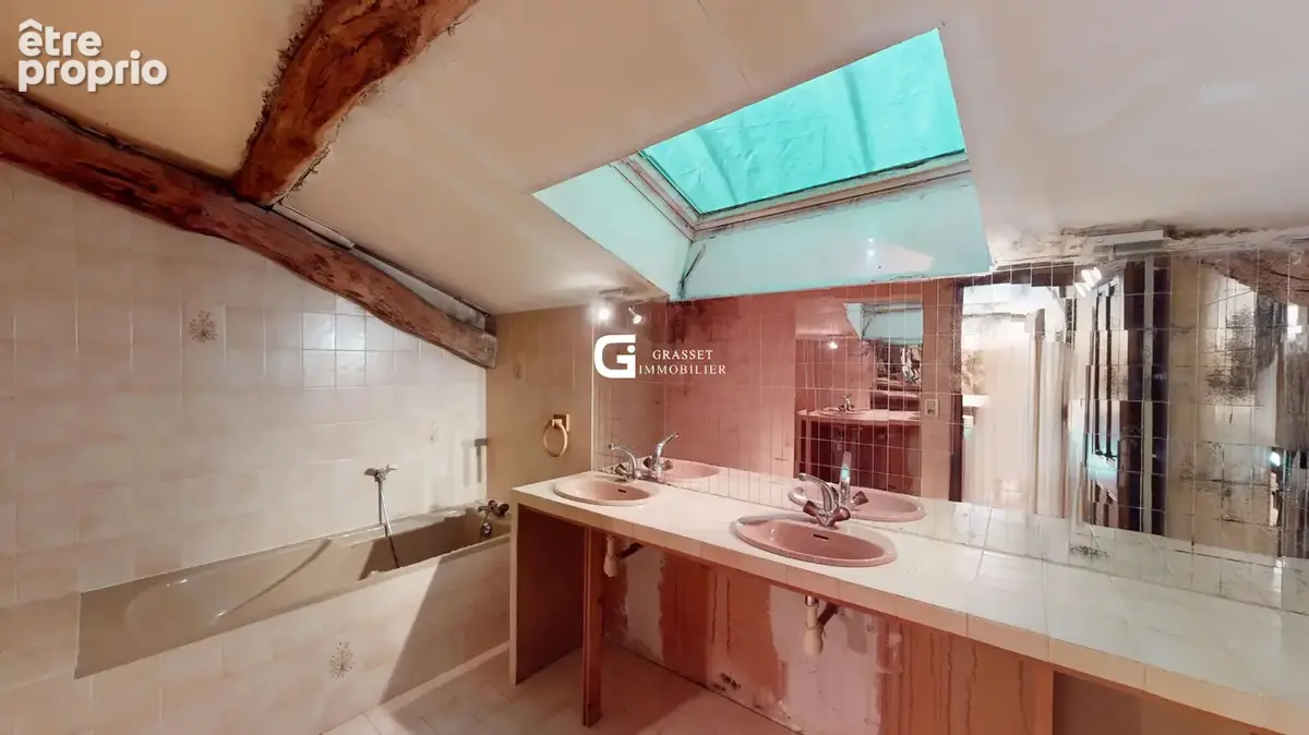 Maison en pierre - Hameau de CHOUGEAT - photo 8