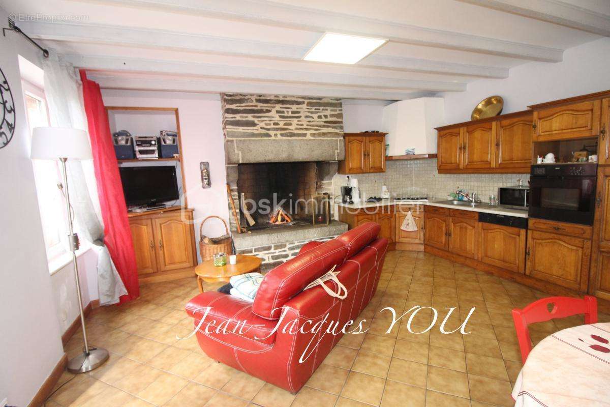 Maison à VILLEDIEU-LES-POELES