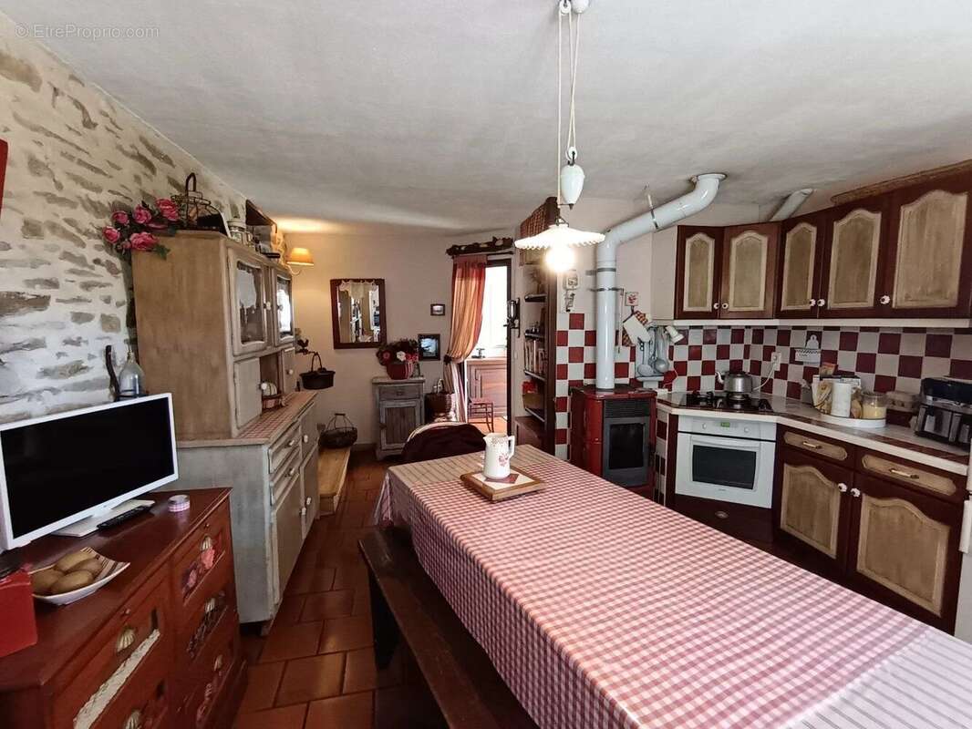 Maison à MENOIRE