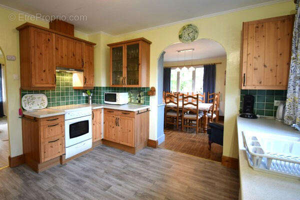 GITE - Maison à GENOUILLE