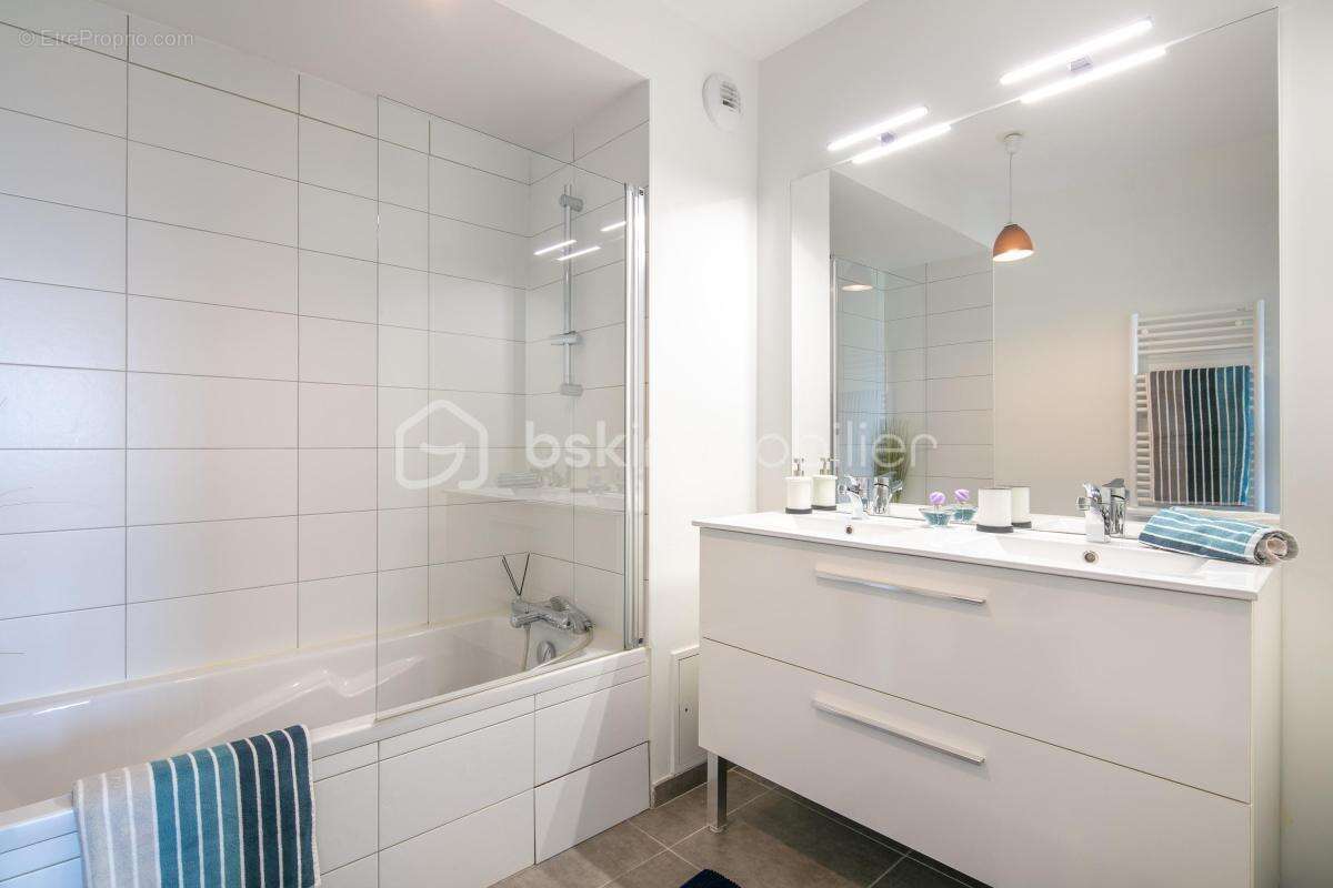 Appartement à VILLARD-BONNOT