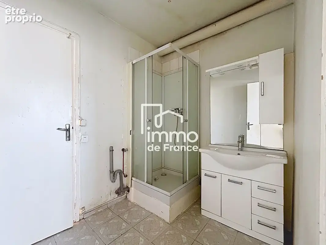 T3 à rénover de 68m² à Ferney Voltaire - photo 8