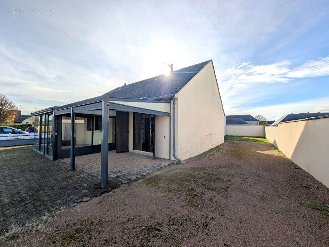 Maison à MONTREUIL-BELLAY