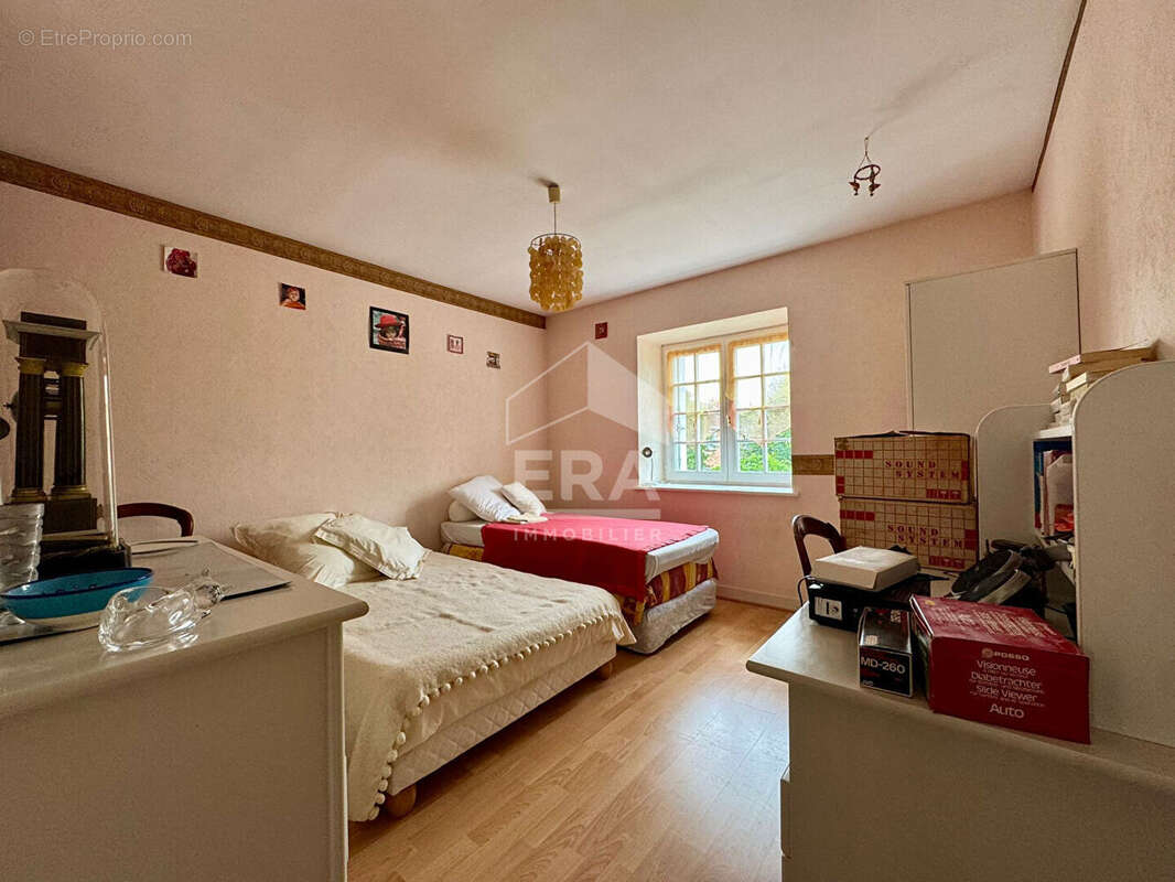 Maison à COMBS-LA-VILLE