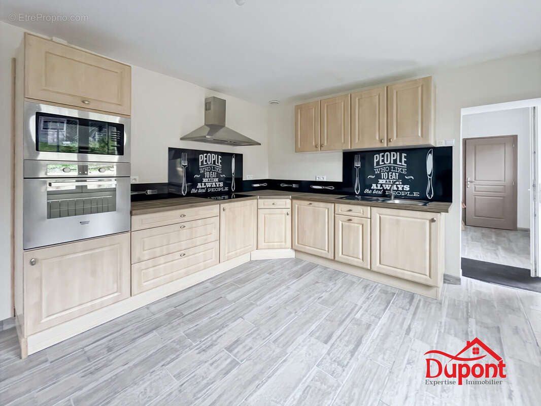 Maison à SAINT-QUENTIN